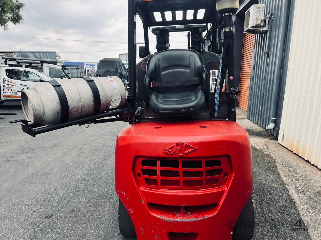 Used Low Hour 3000kg LPG Forklift